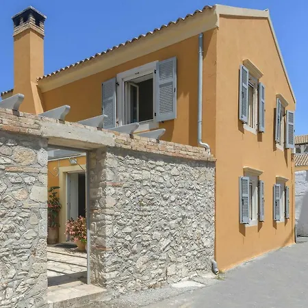 Pithari House * Corfu (city)