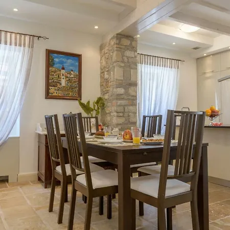 Pithari House