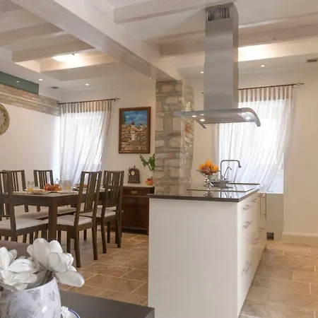 Pithari House Prázdninový dům *