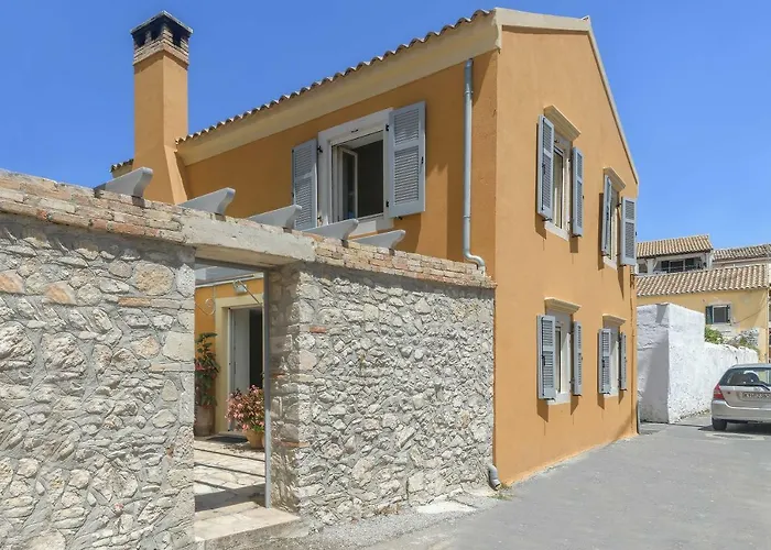 Pithari House * Corfu (city)