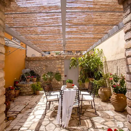 Pithari House Ferienhaus *