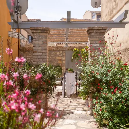 בית נופש Pithari House *