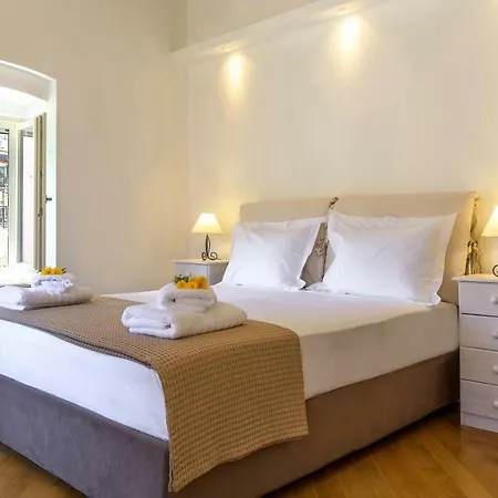 Pithari House * Corfu (city)