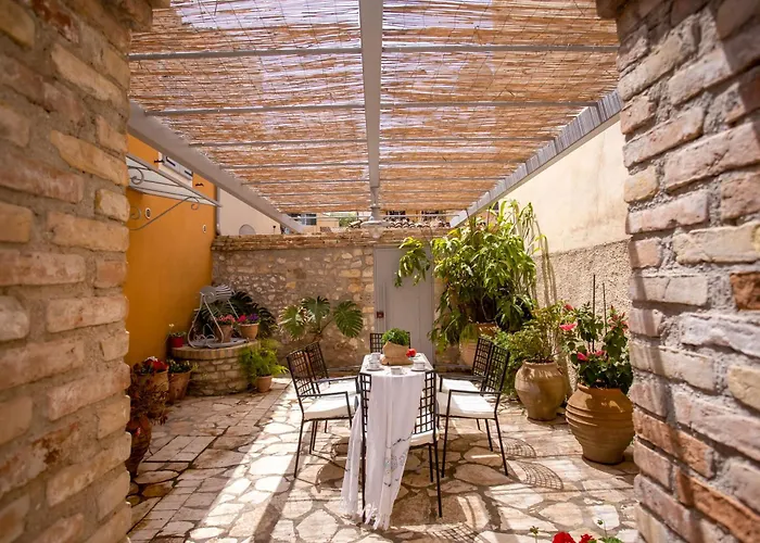 Pithari House Ferienhaus *