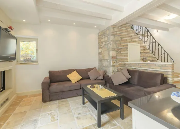 Ferienhaus Pithari House *