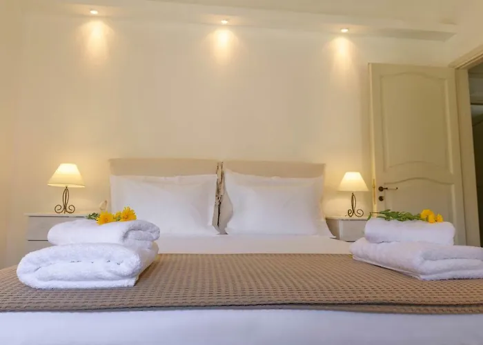 Pithari House * Corfu (city)